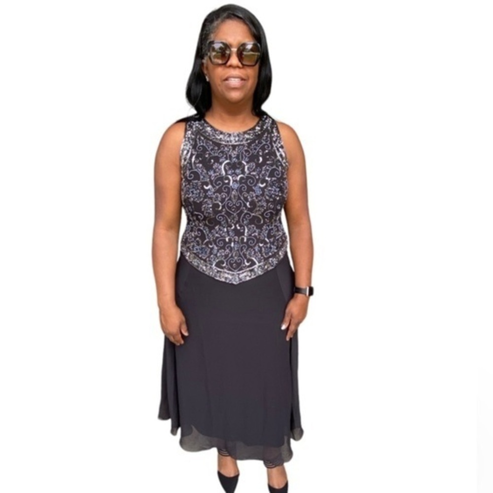 JKara New York dress Petite Black Long Beaded crew neck Detail Dress Size 14P